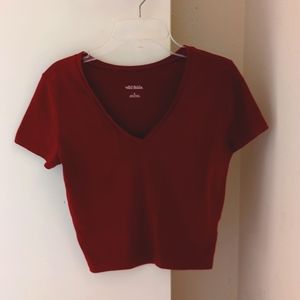 crop v-neck tee